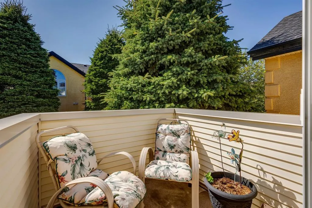 405 32 Avenue NW, #404