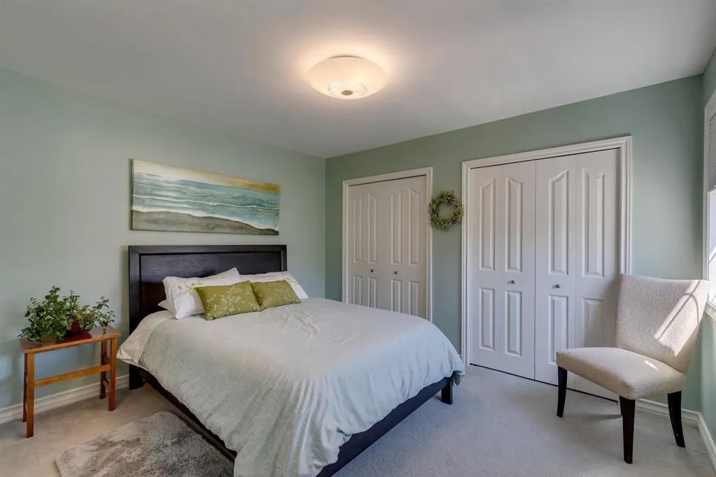 405 32 Avenue NW, #404