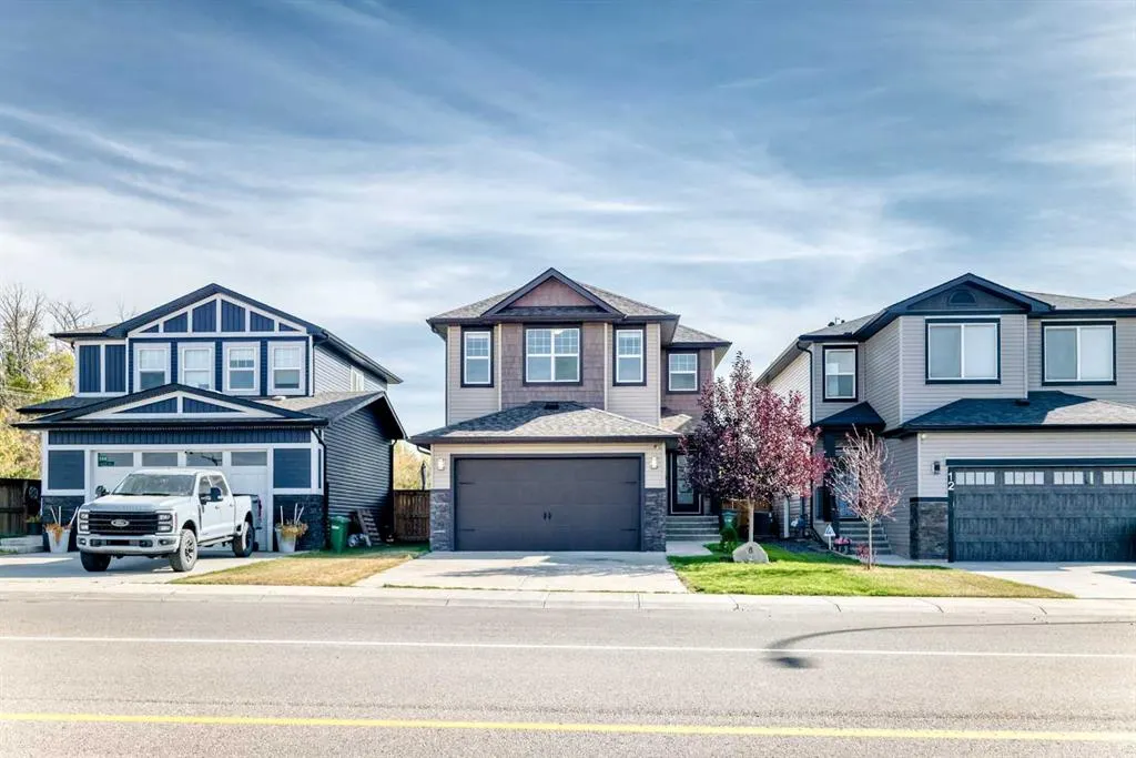 8 Lakewood Circle