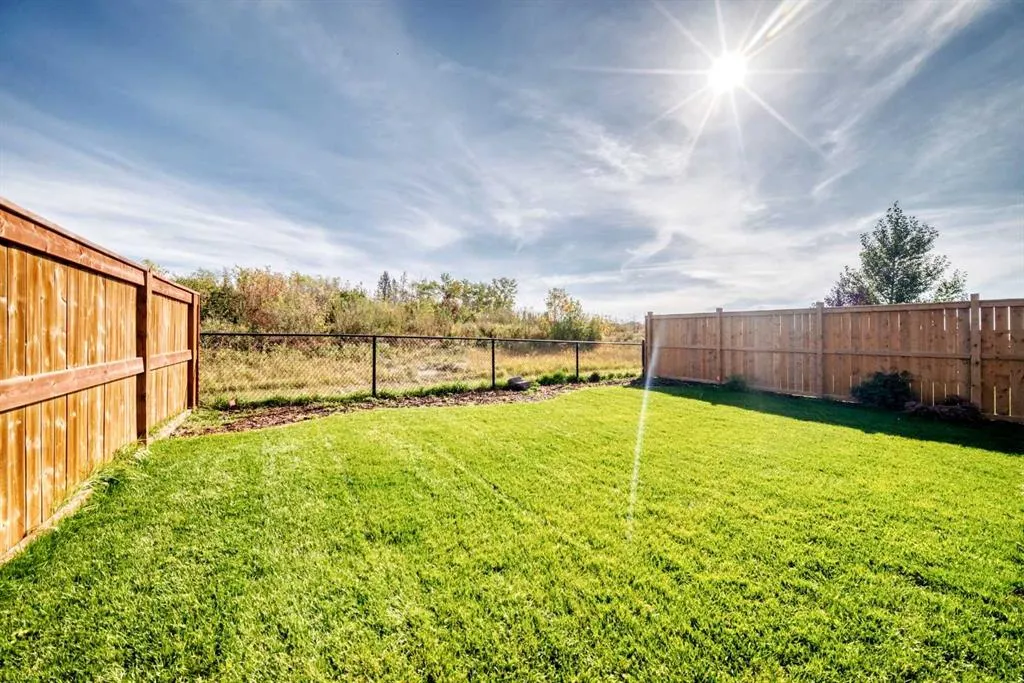 8 Lakewood Circle