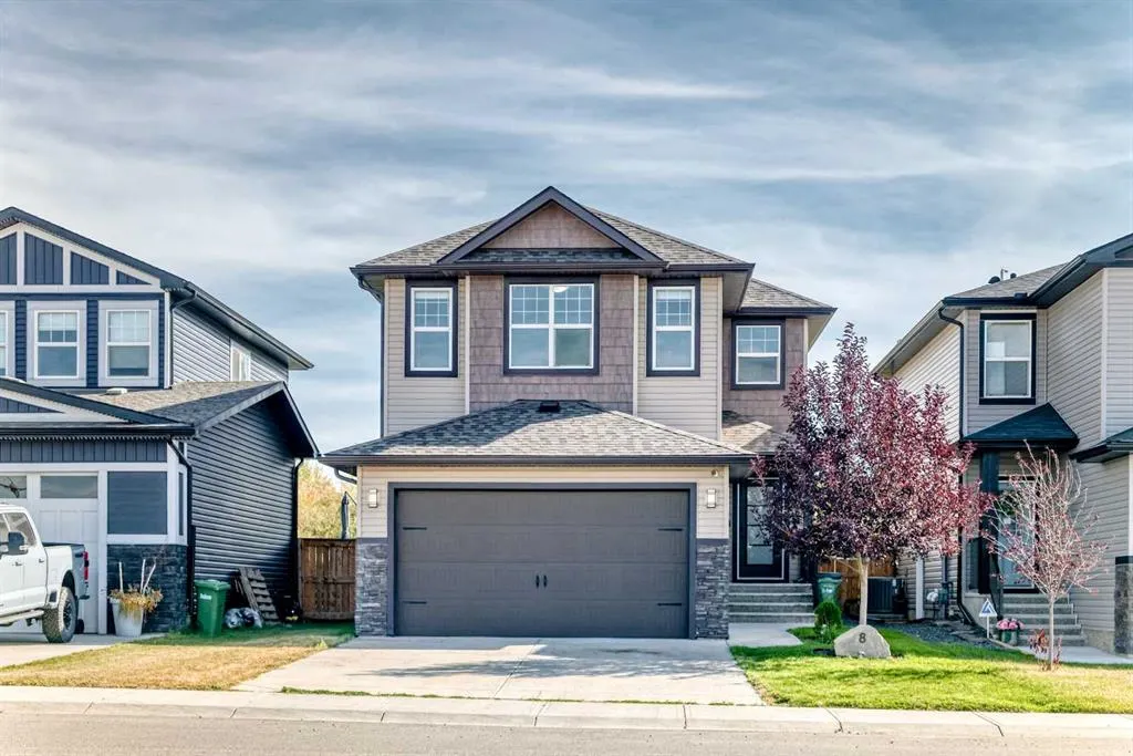 8 Lakewood Circle