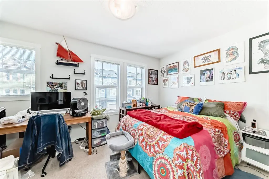 259 cranbrook Square SE