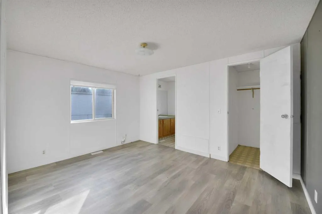 1911 20 Street