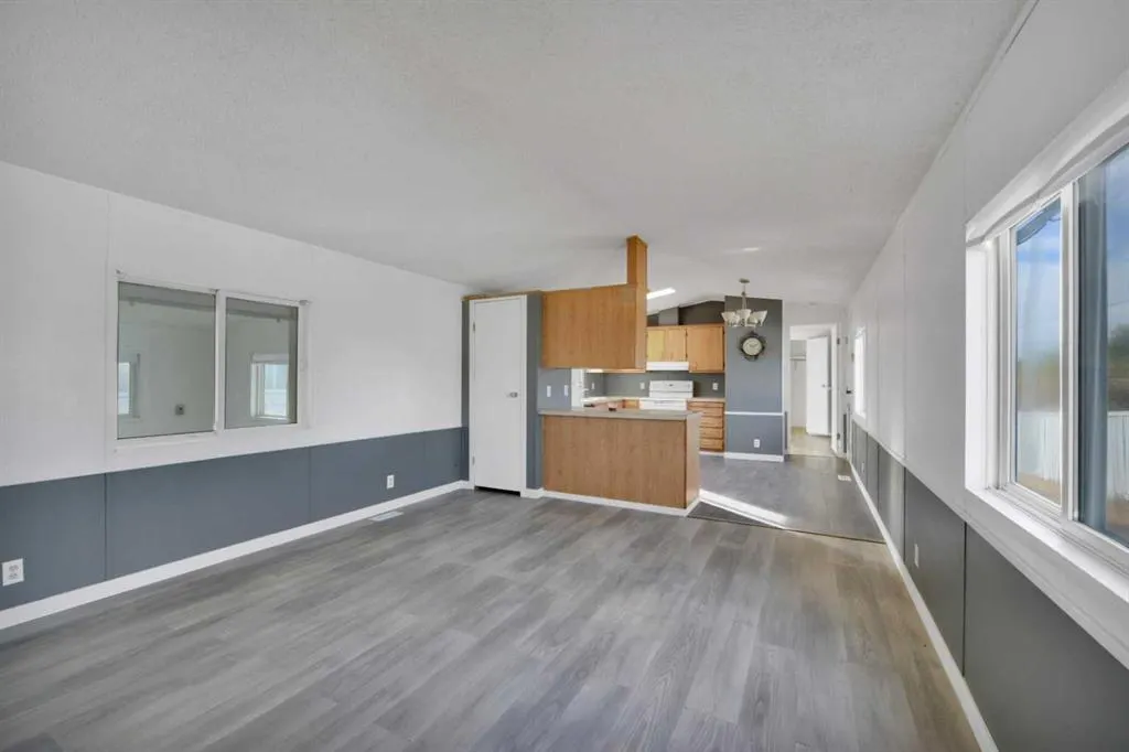 1911 20 Street