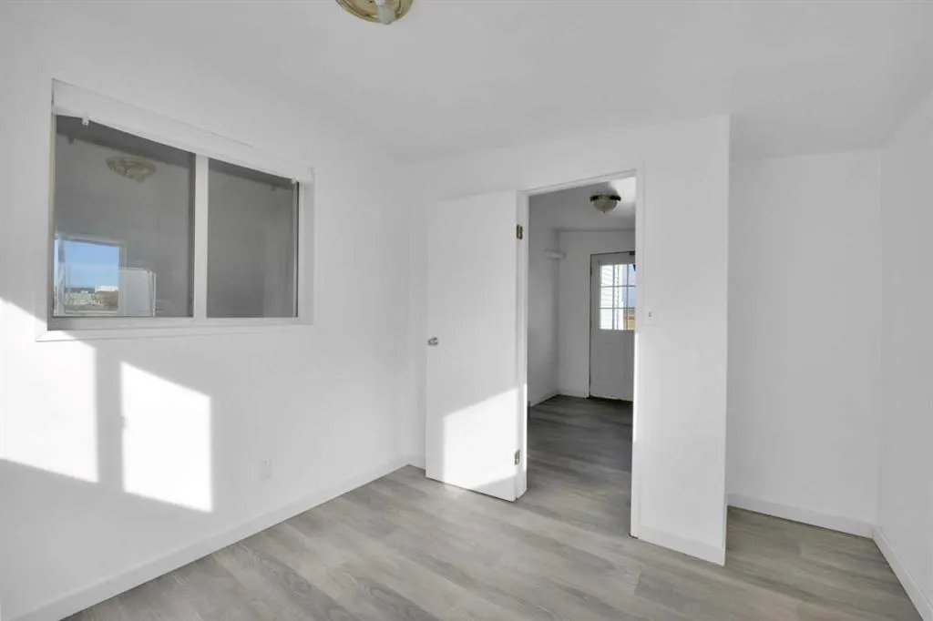 1911 20 Street