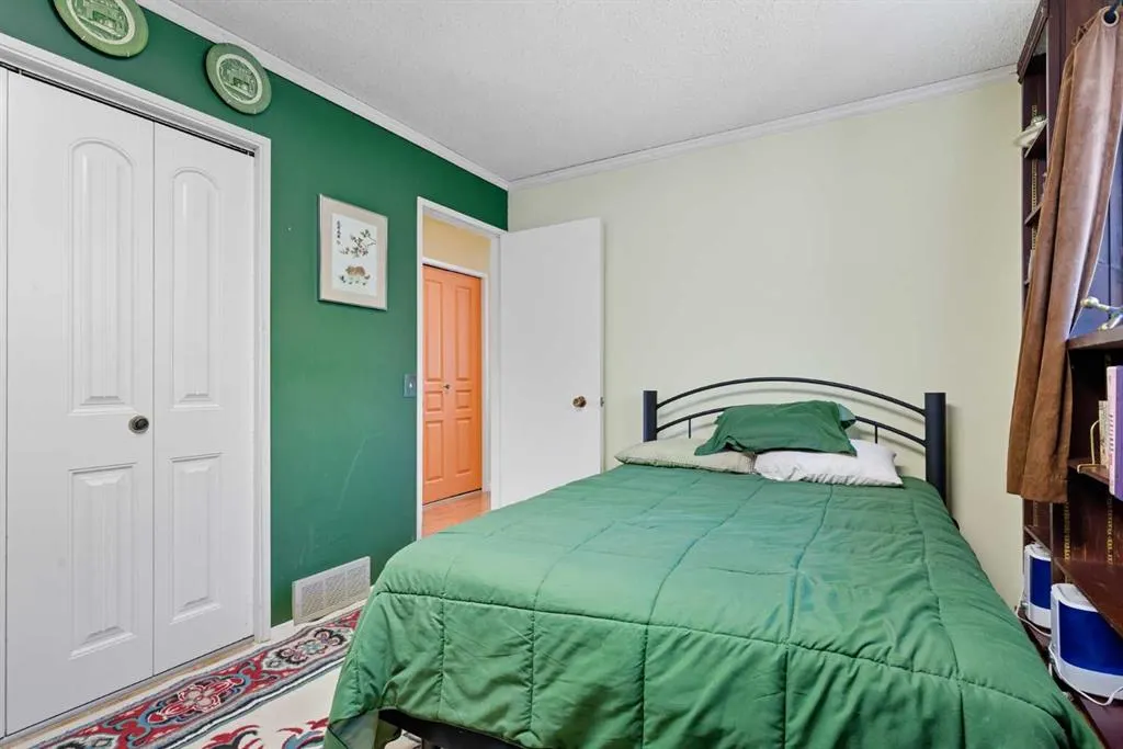 124 Lynnbrook Road SE