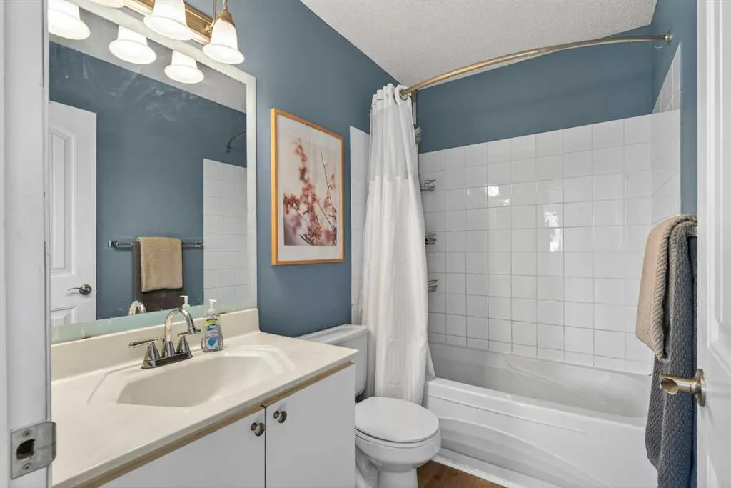 162 Mt Apex Crescent SE