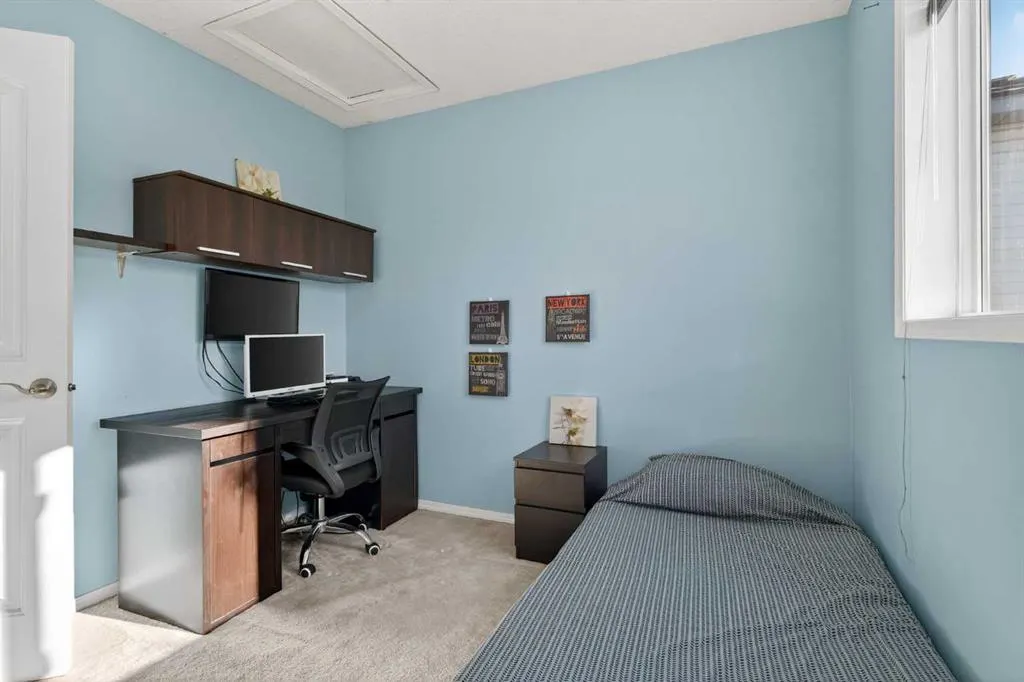 162 Mt Apex Crescent SE