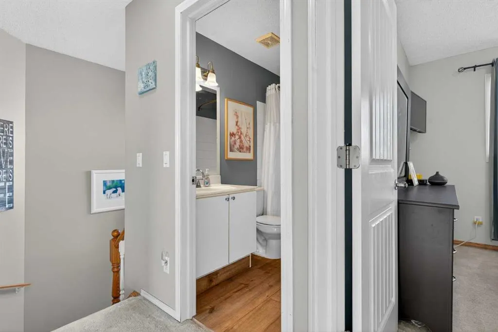 162 Mt Apex Crescent SE