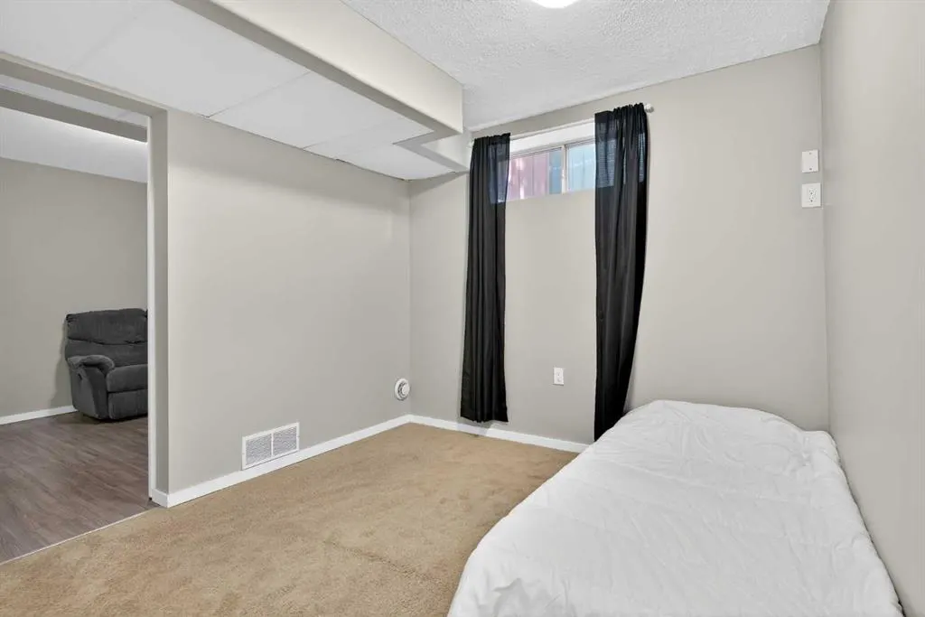 162 Mt Apex Crescent SE