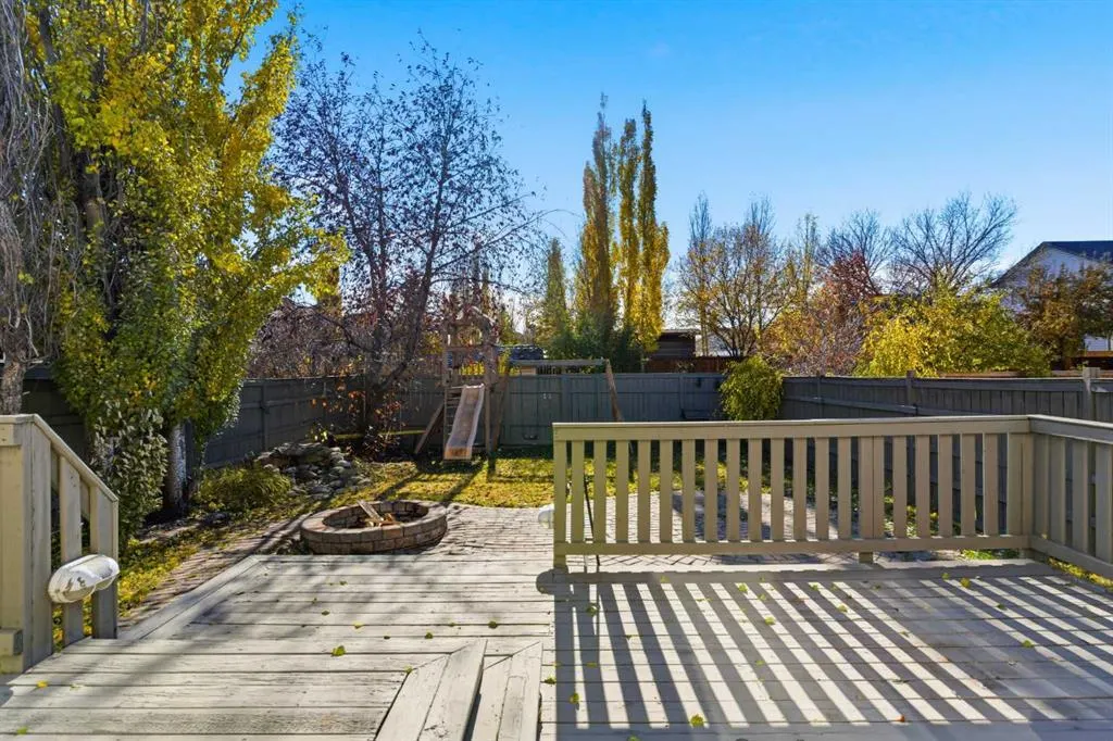 162 Mt Apex Crescent SE