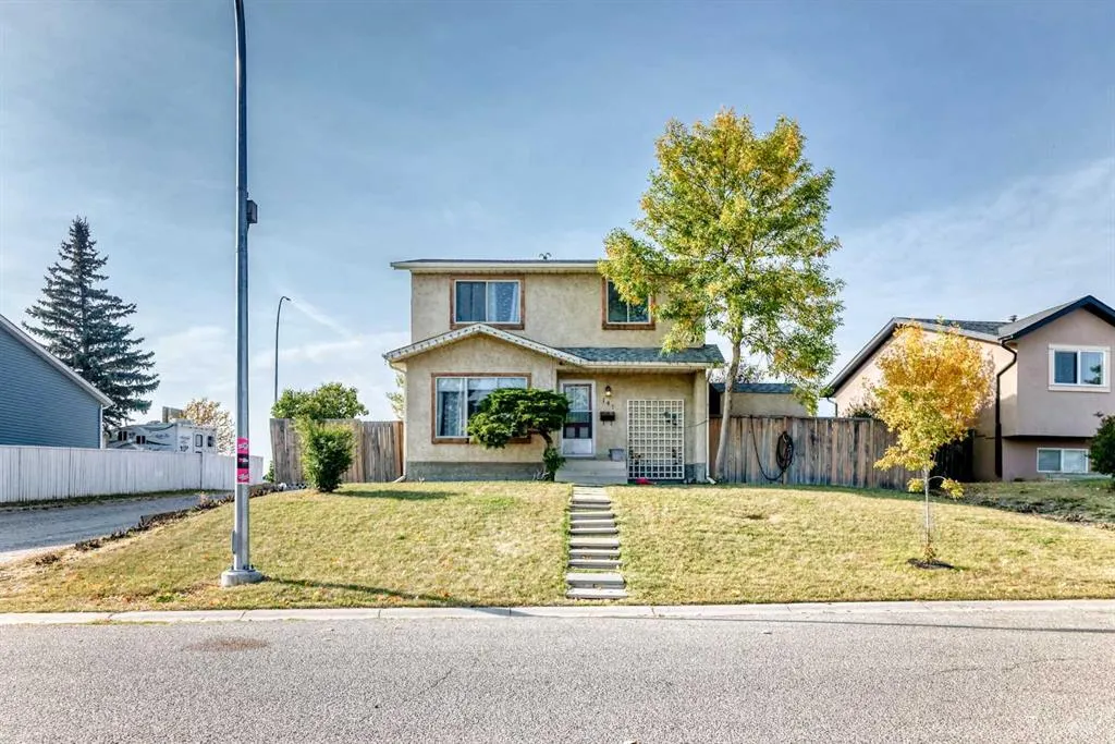 147 Castledale Way NE
