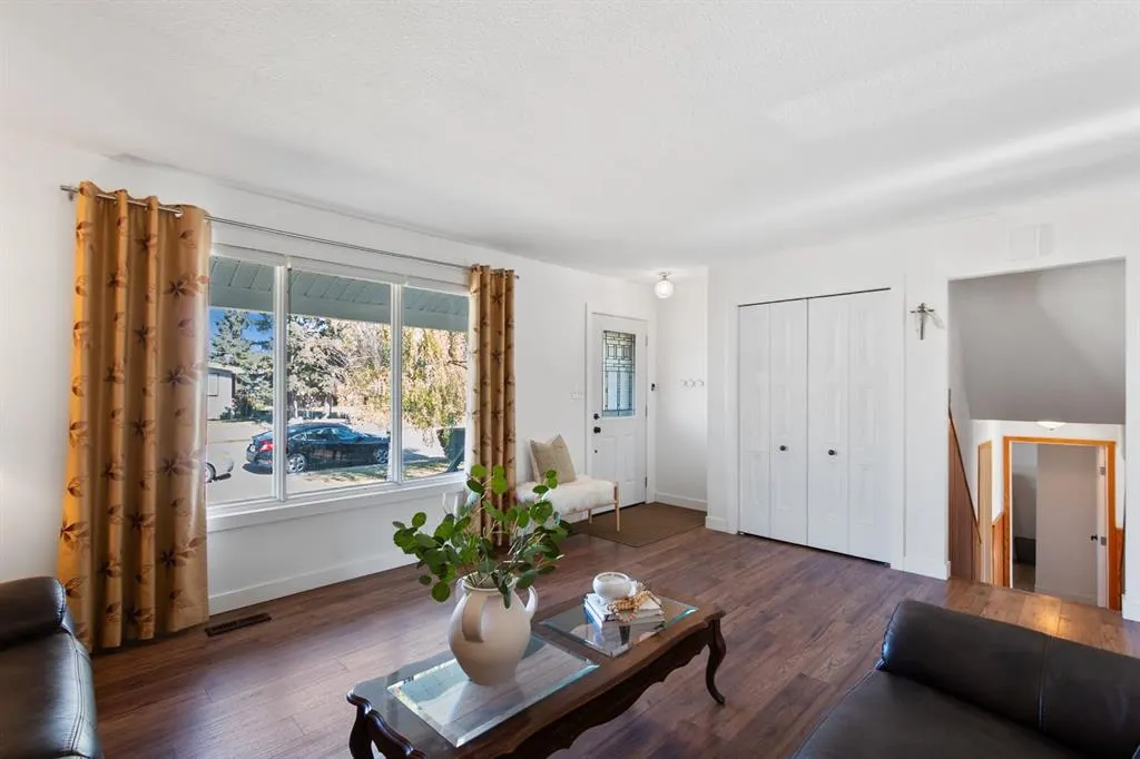 5445 56 Street
