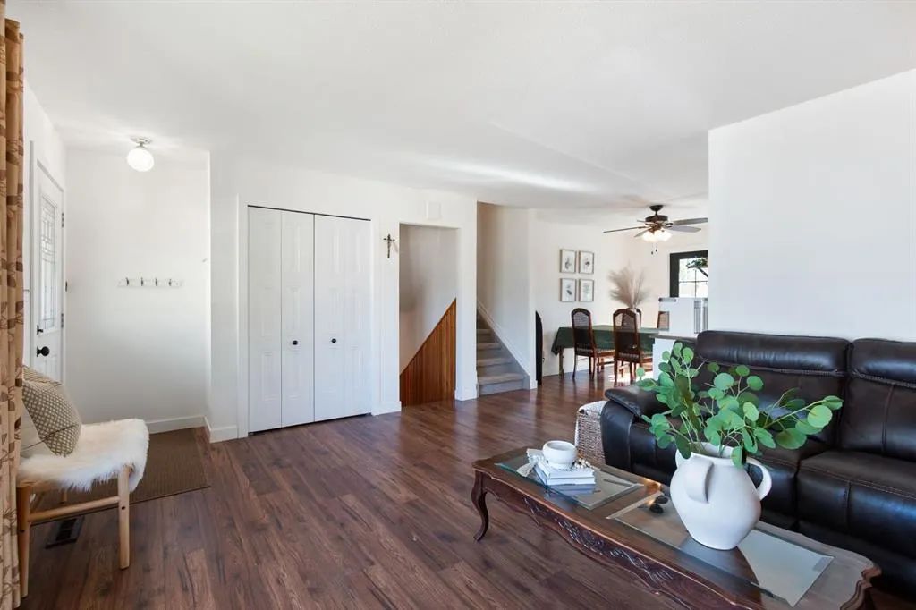 5445 56 Street