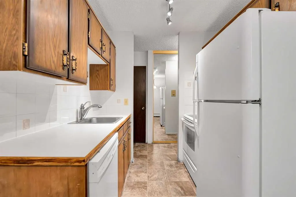 4001B 49 Street NW, #2106