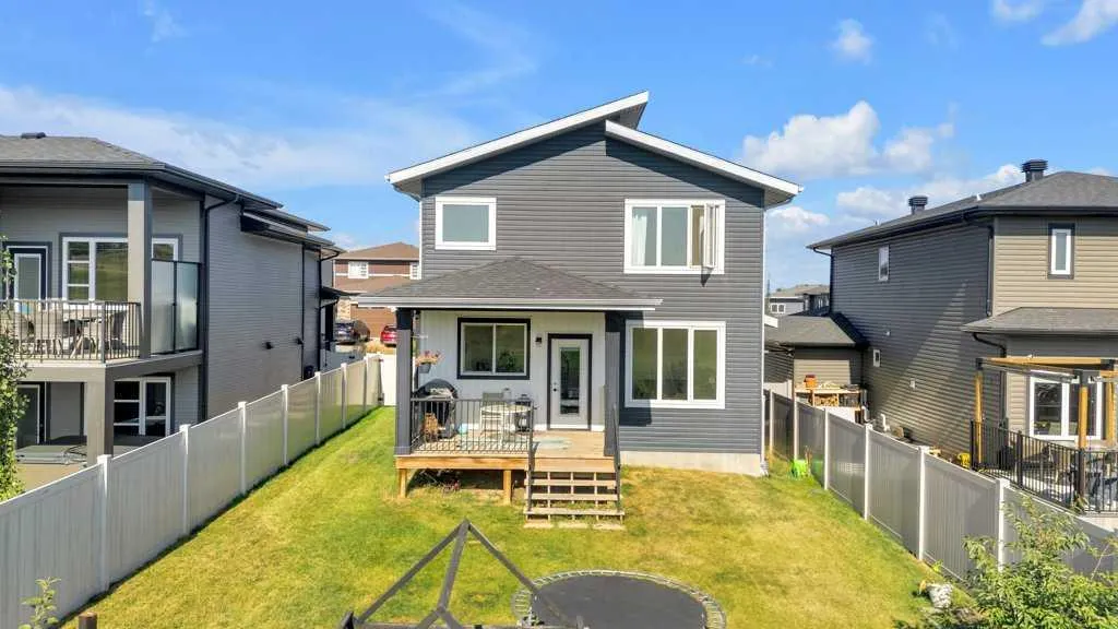 7 VANVELLER WAY