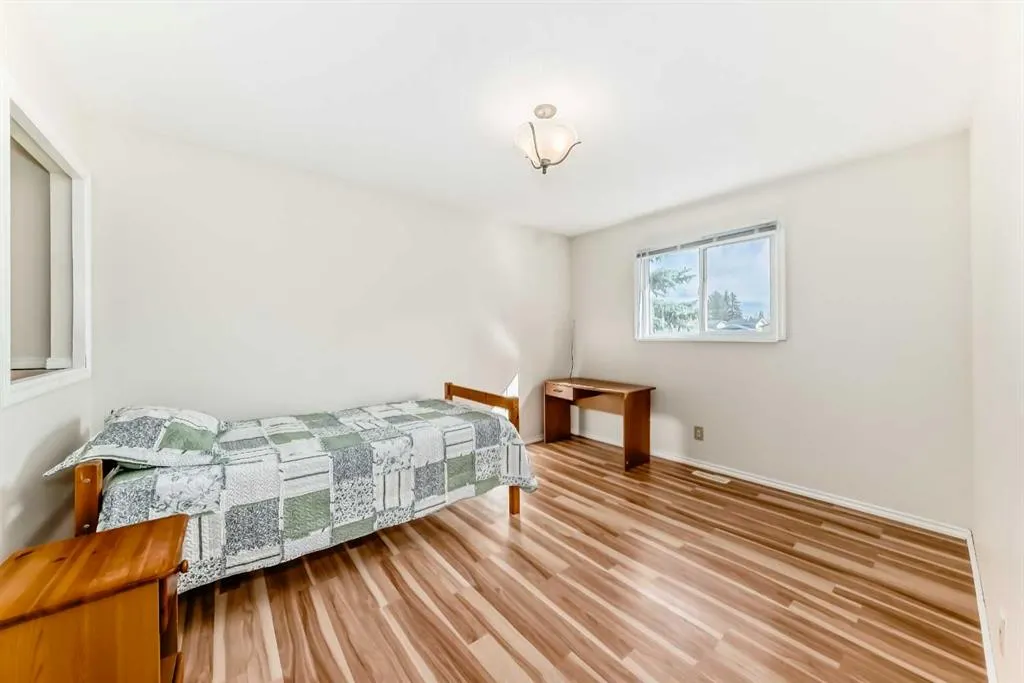 35 Ray Avenue NW
