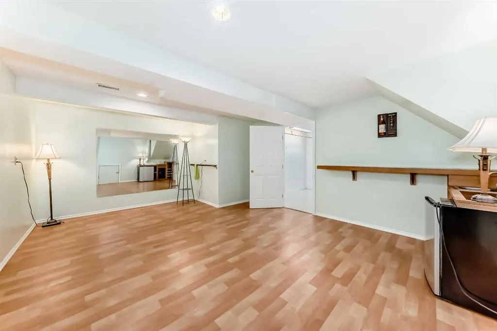 35 Ray Avenue NW