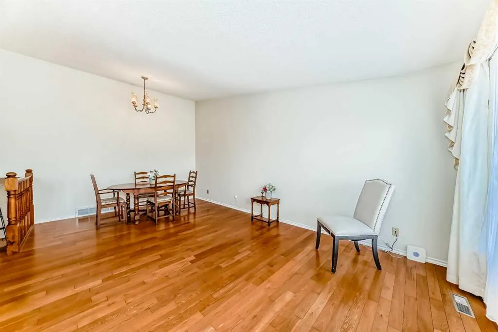 35 Ray Avenue NW