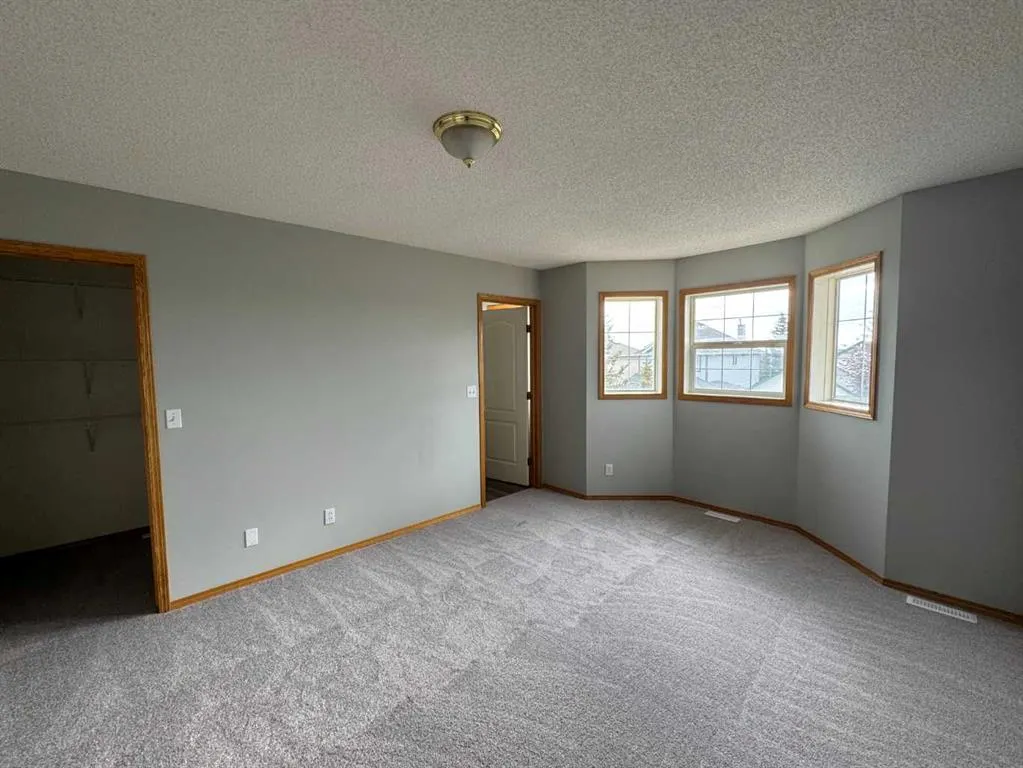 22 Arbour Butte Road NW