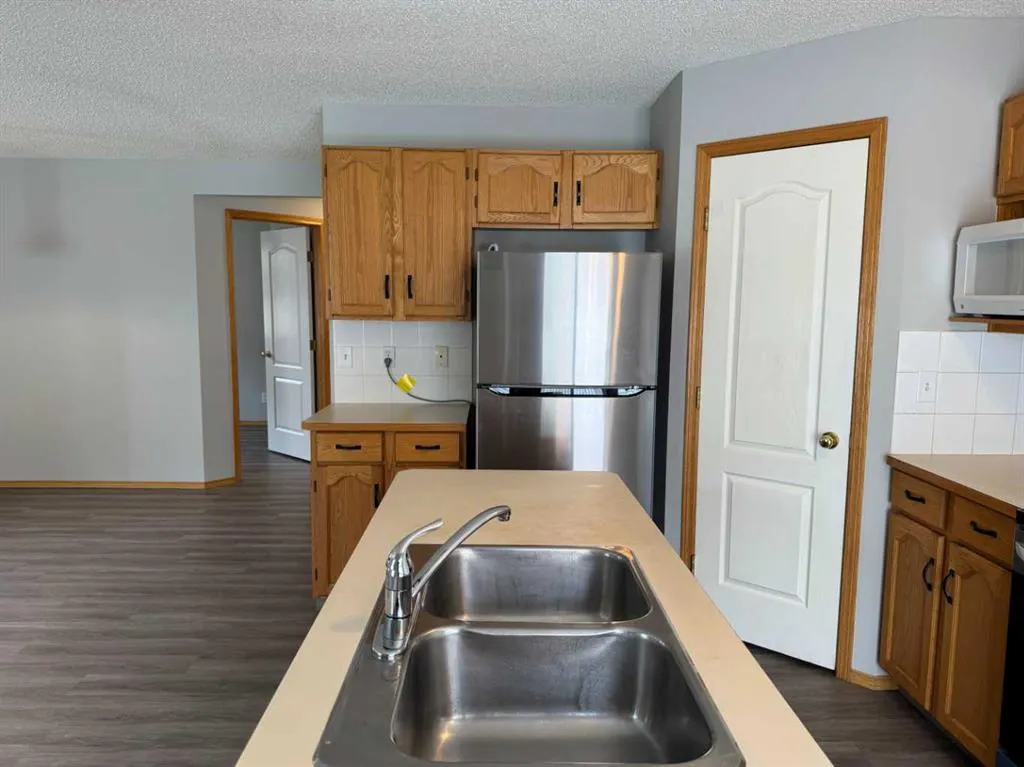 22 Arbour Butte Road NW