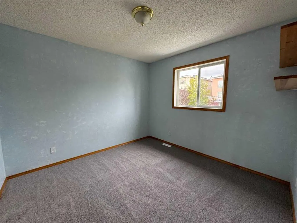 22 Arbour Butte Road NW