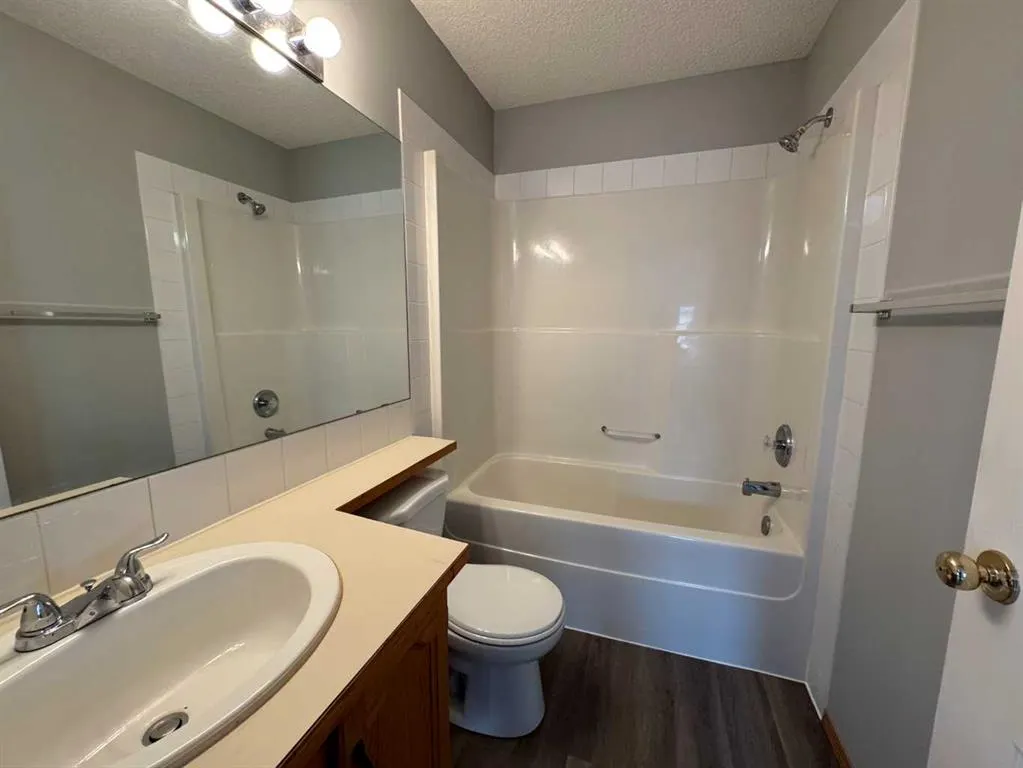 22 Arbour Butte Road NW
