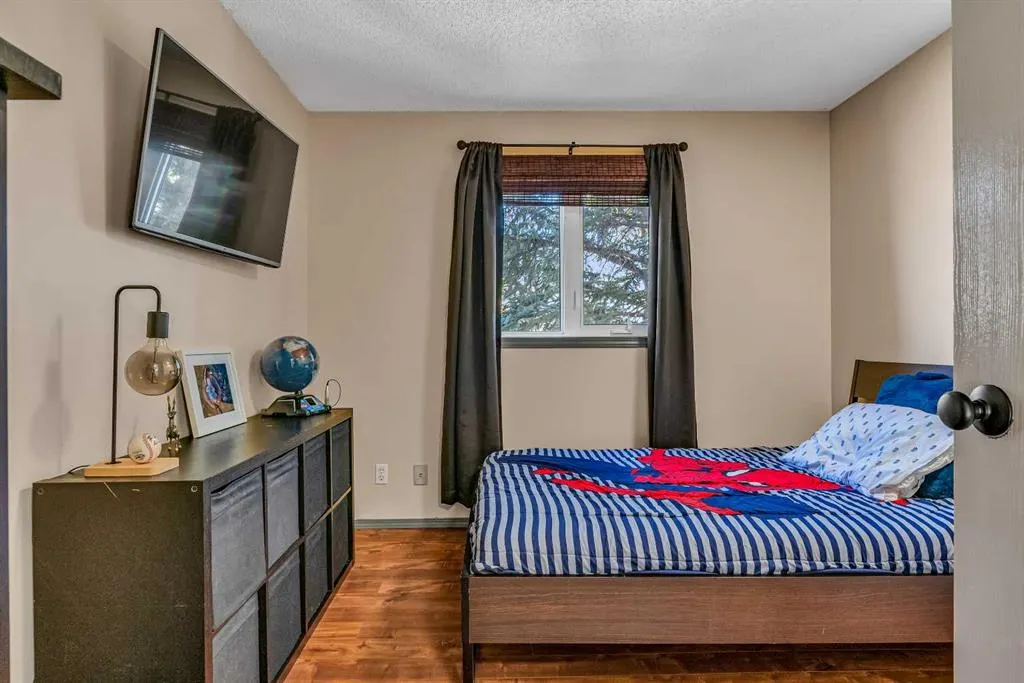 23 Riverbirch Place SE