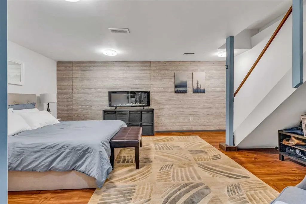 23 Riverbirch Place SE