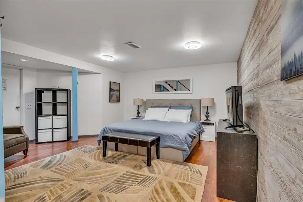 23 Riverbirch Place SE