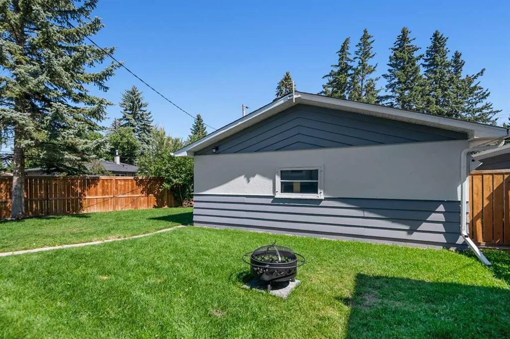 94 Haysboro Crescent SW
