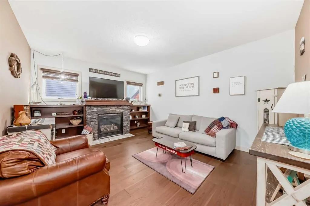 242 Fireside Place