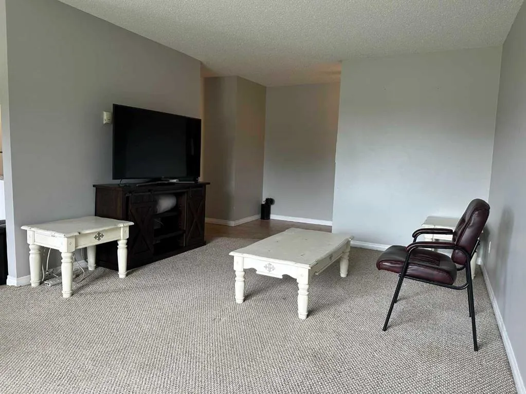 11 Clearwater Crescent, #110