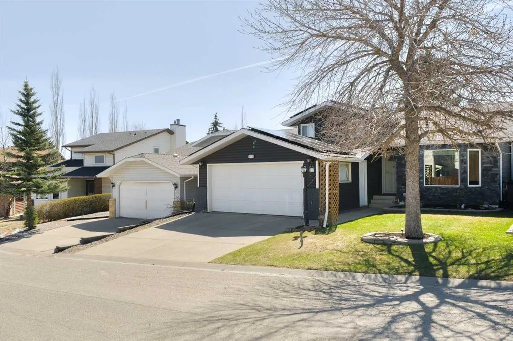 131 Macewan Meadow Way NW