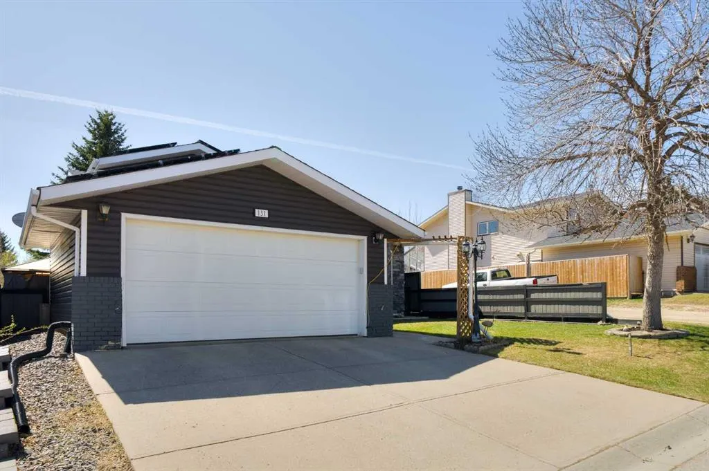 131 Macewan Meadow Way NW