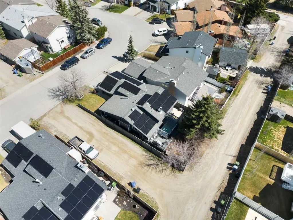 131 Macewan Meadow Way NW