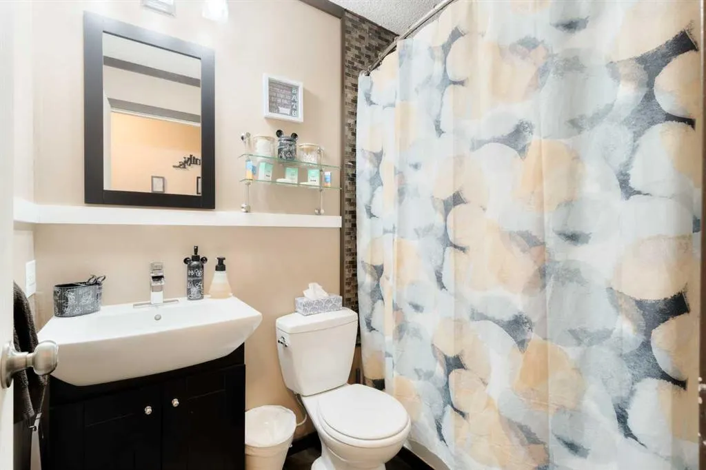 131 Macewan Meadow Way NW