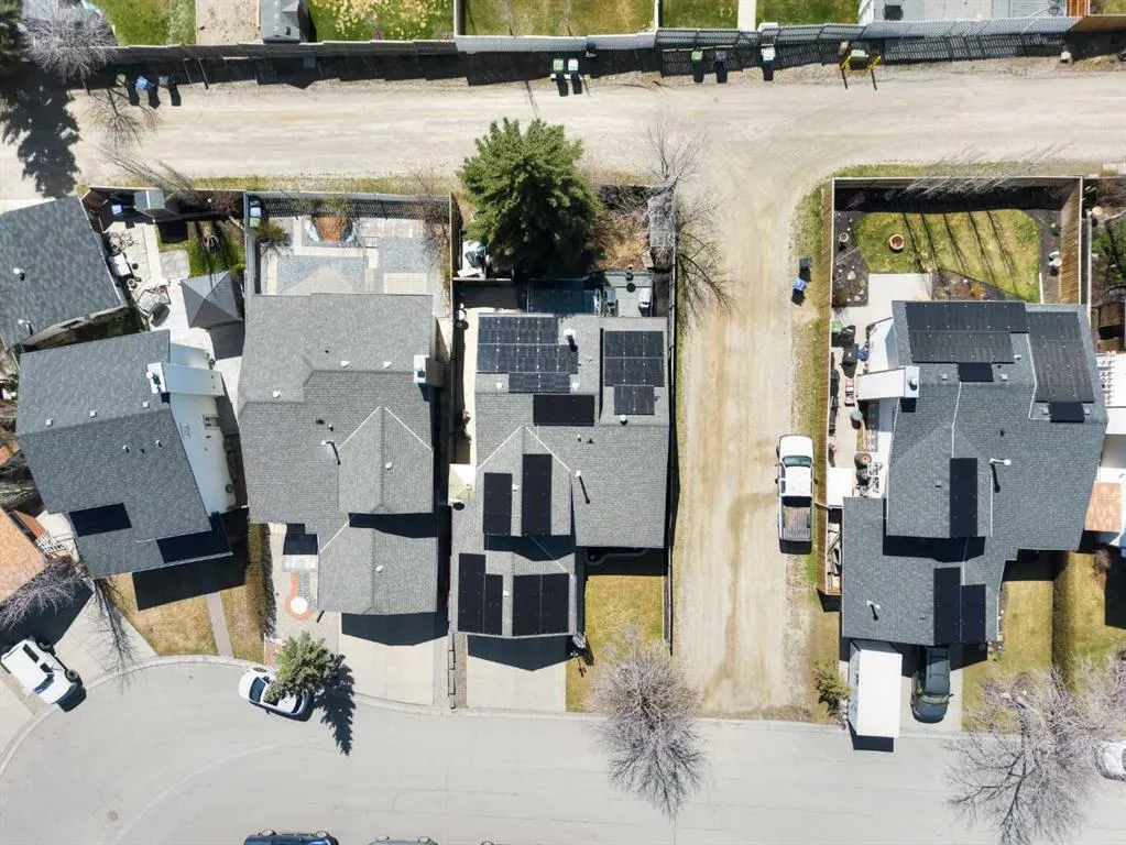 131 Macewan Meadow Way NW