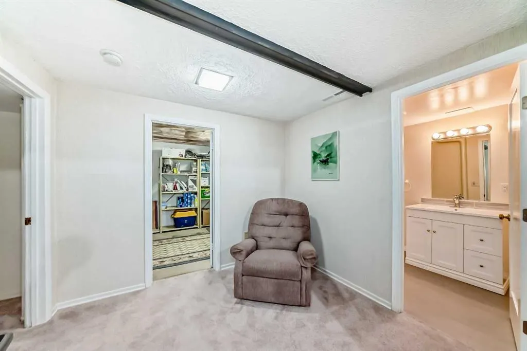 44 Gordon Drive SW