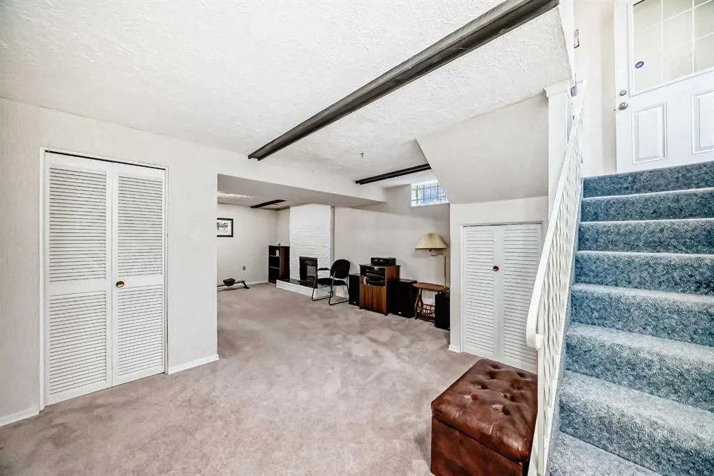 44 Gordon Drive SW