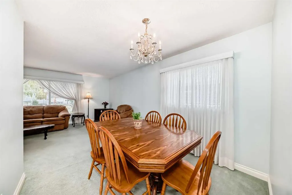 44 Gordon Drive SW