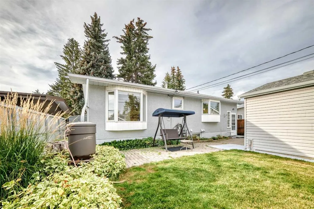 44 Gordon Drive SW