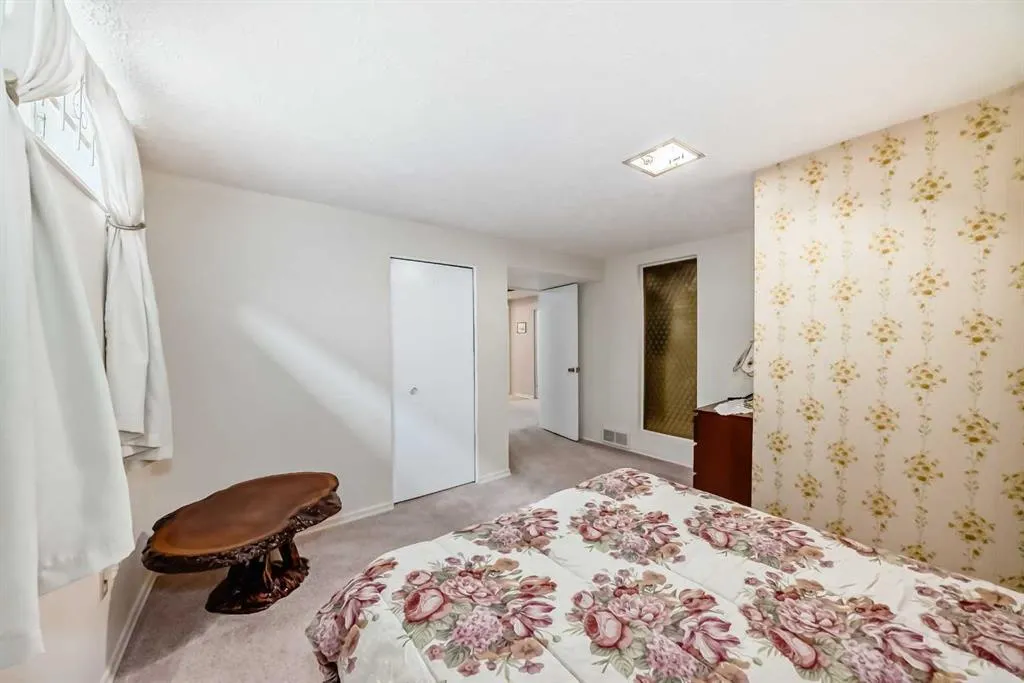 44 Gordon Drive SW
