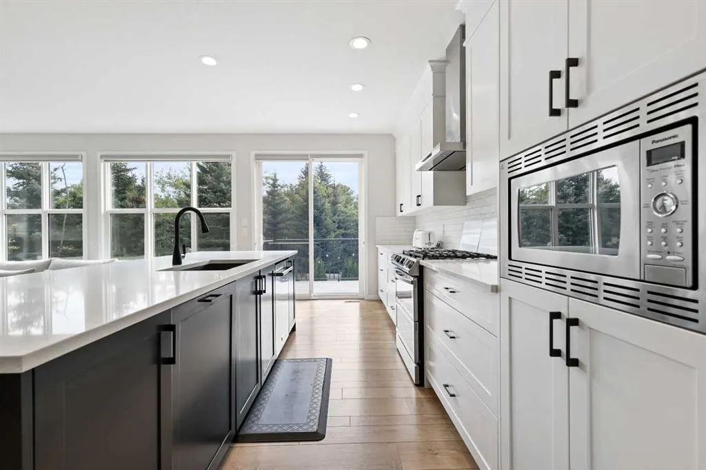 186 West Grove Point SW