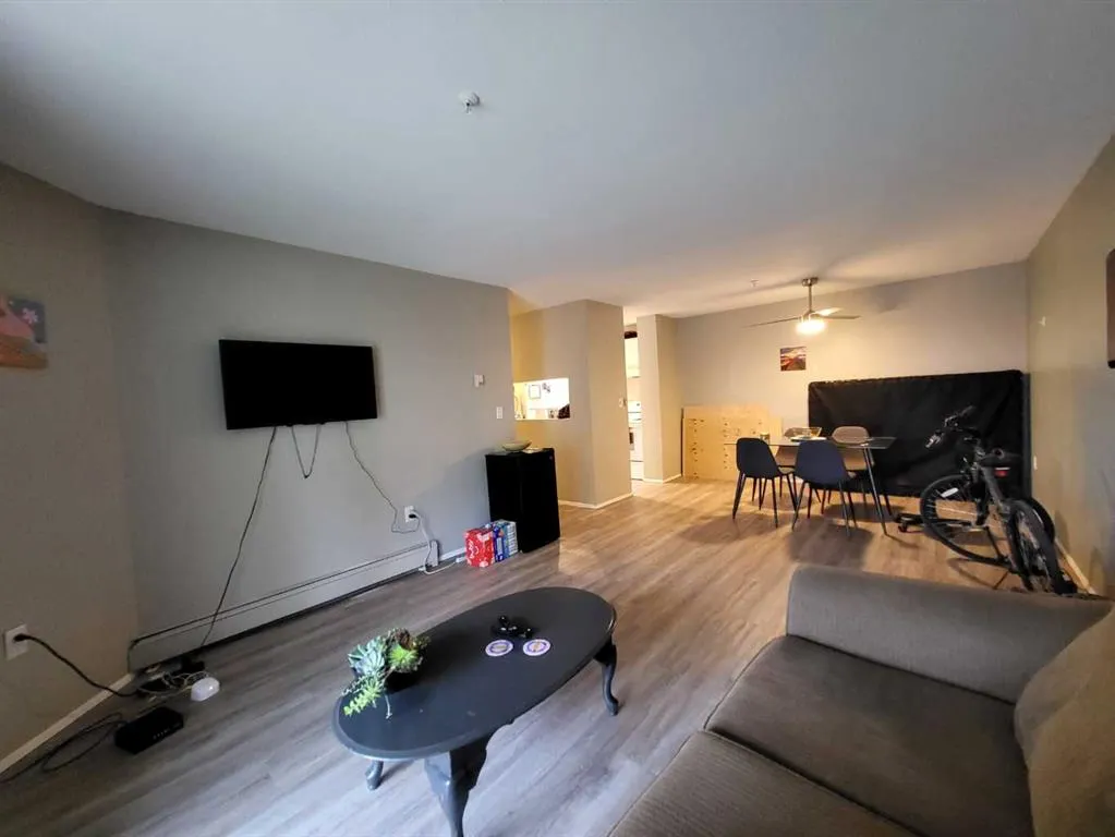 485 Redcrow Boulevard W, #113