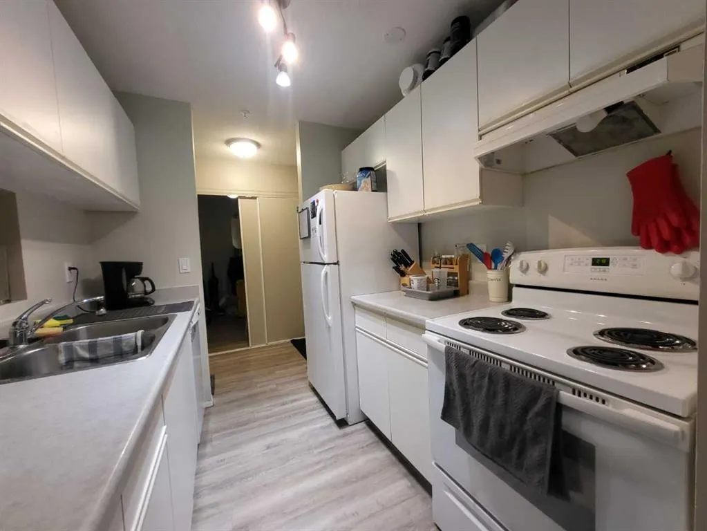485 Redcrow Boulevard W, #113
