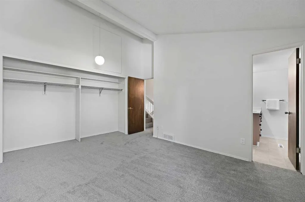 26 Brae Glen Court SW