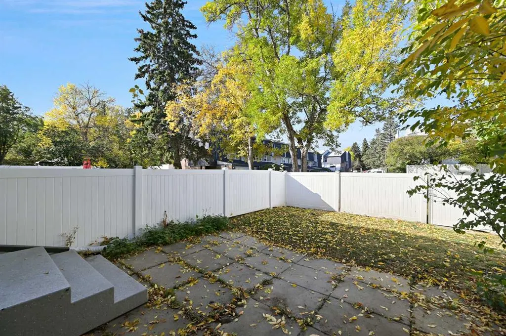 26 Brae Glen Court SW