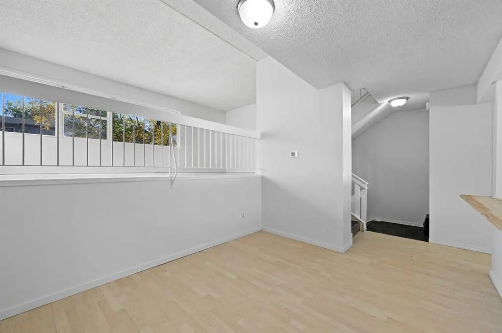 26 Brae Glen Court SW
