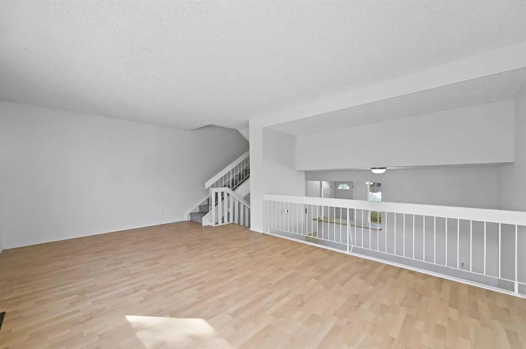26 Brae Glen Court SW